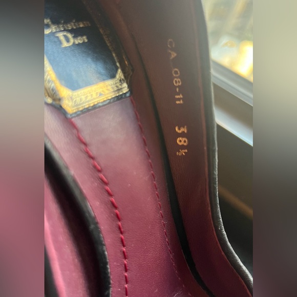 Christian Dior leather perforated open-toe high heels. Size 38 1/2. - Picture 4 of 7